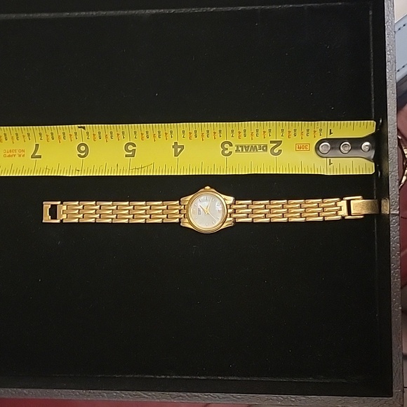 Citizen pearl watch - Picture 5 of 7